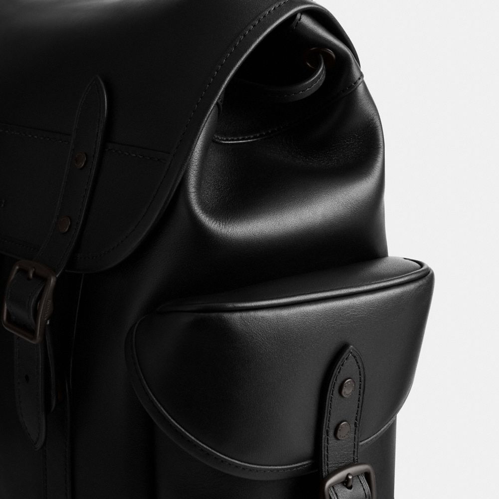 Black Men Coach Hitch Glovetanned Leather Backpacks | NZ_CH24237