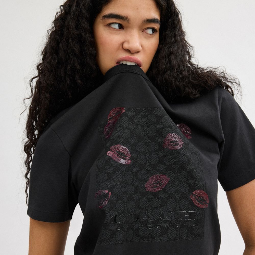 Black Women Coach Signature Square Kiss Print In Organic Cotton T Shirts | NZ_CH83933