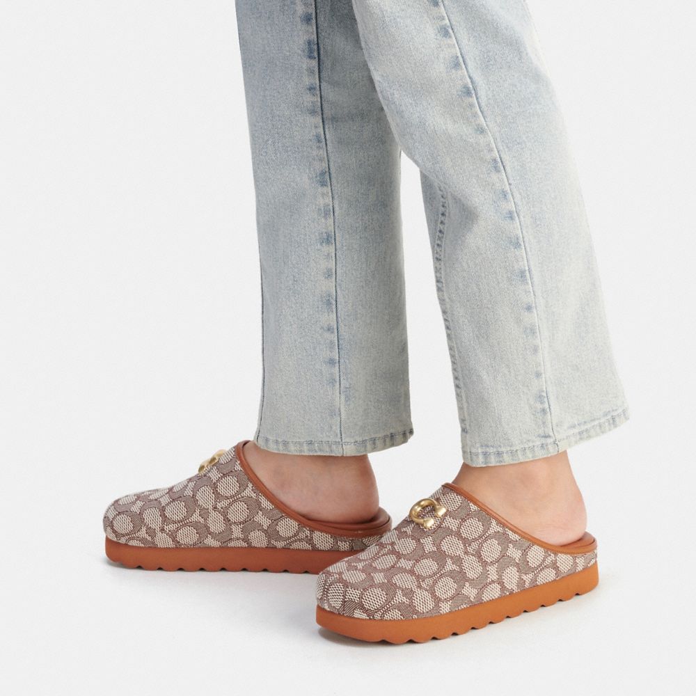 Rose Women Coach Hadley In Signature Textile Jacquard Cocoa Loafers | NZ_CH19759